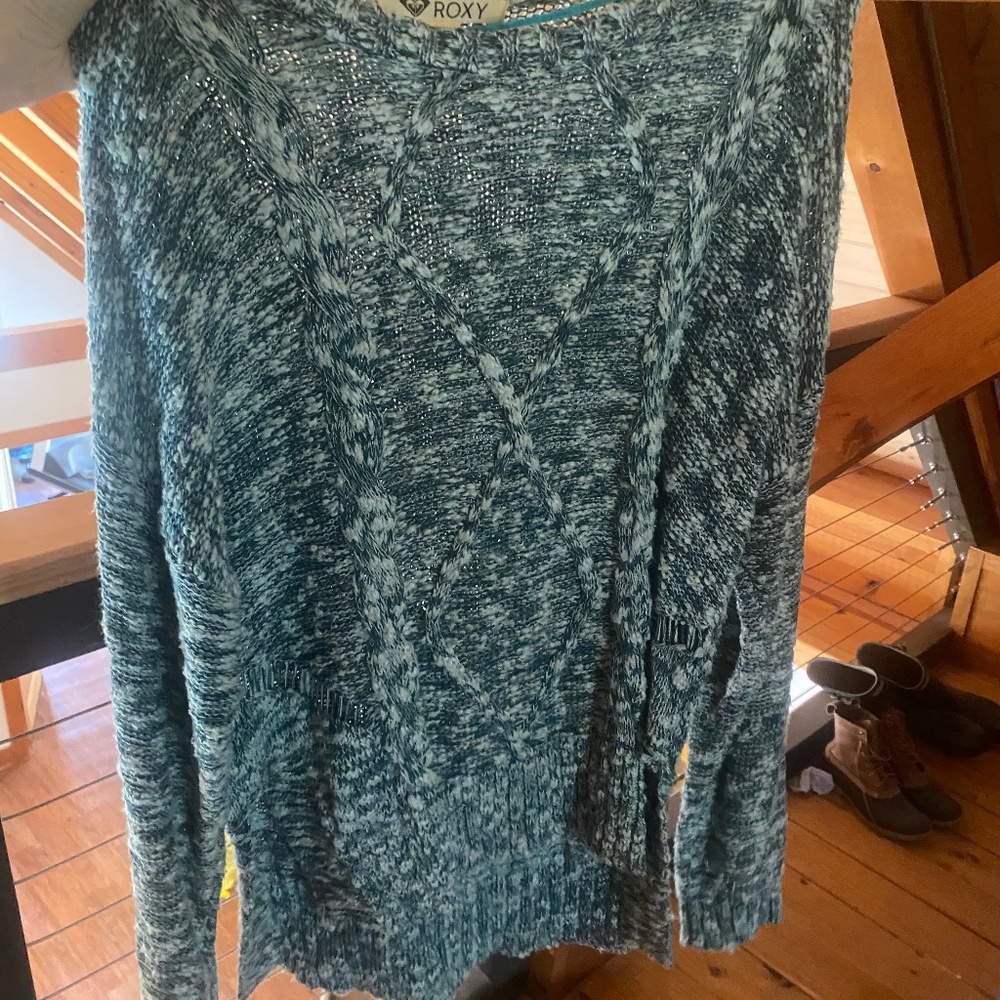 Roxy sweater sz m